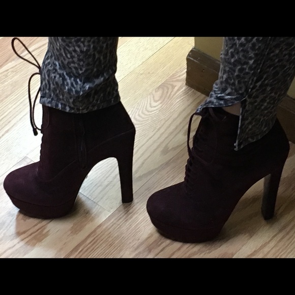 Prada bottles - Picture 3 of 7